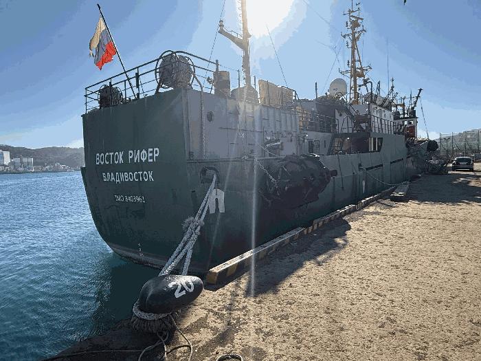 보스톡 리퍼 (VOSTOK REEFER)